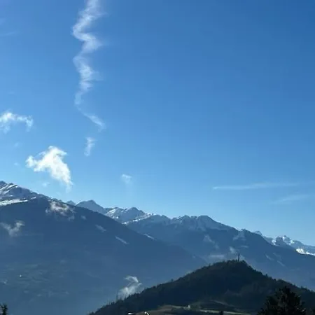 Chic Small New Up To 4 People, Pets Allowed Apartment