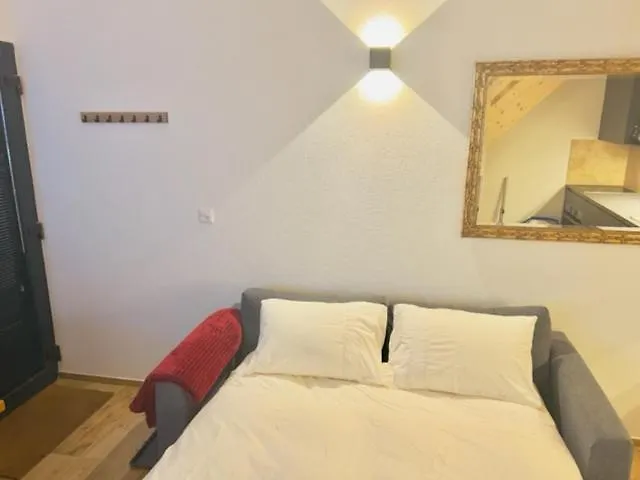 Chic Small New Up To 4 People, Pets Allowed Appartement *