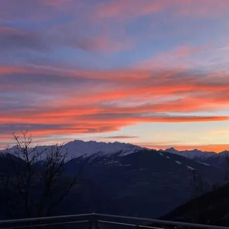 דירה Chic Small New Up To 4 People, Pets Allowed Lens