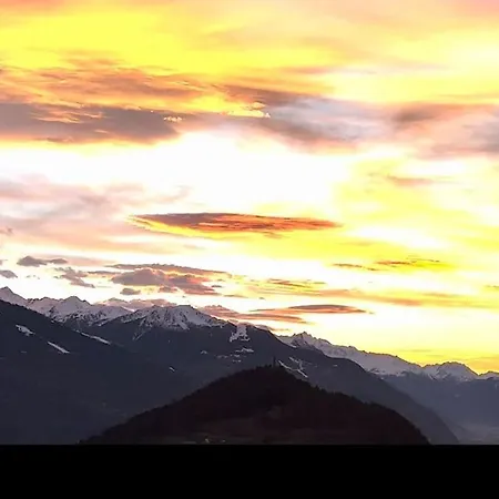 Chic Small New Up To 4 People, Pets Allowed דירה Lens